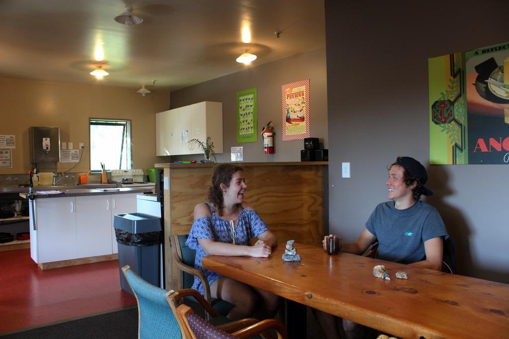 Fox Glacier Pod Hostel & Inn Kültér fotó
