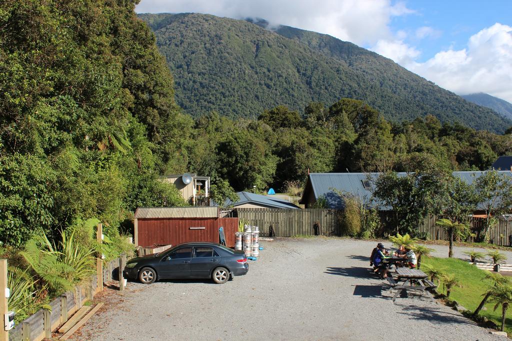 Fox Glacier Pod Hostel & Inn Kültér fotó